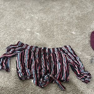 Striped long sleeve crop top!